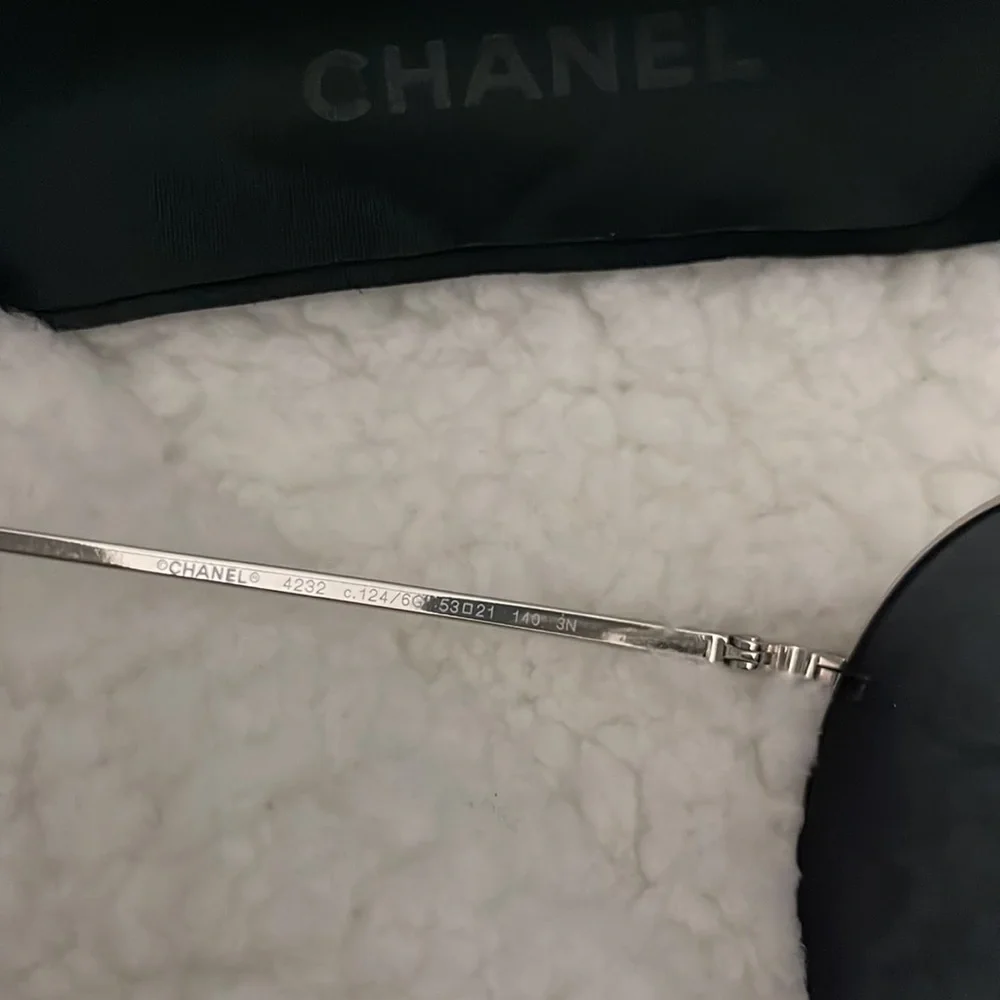 Chanel Sunglasses 100% Authentic beautiful